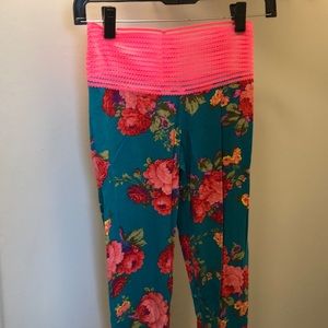 Cute Booty Lounge aqua floral leggings